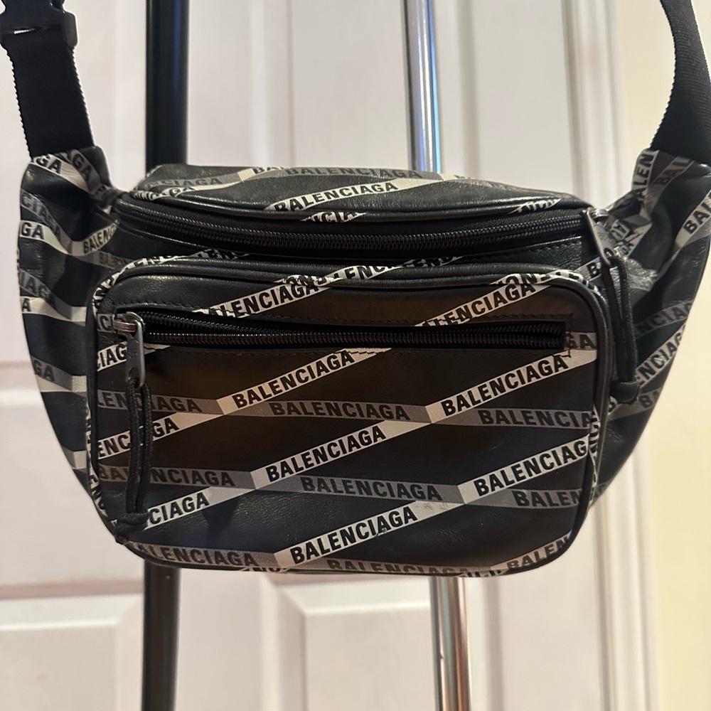 COPY - Balenciaga Black Logo Men's Bag